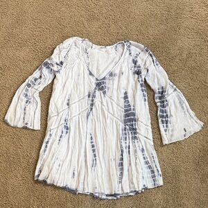Amuse Society Topaz Blue and White Tie-Dye Long Sleeve Dress